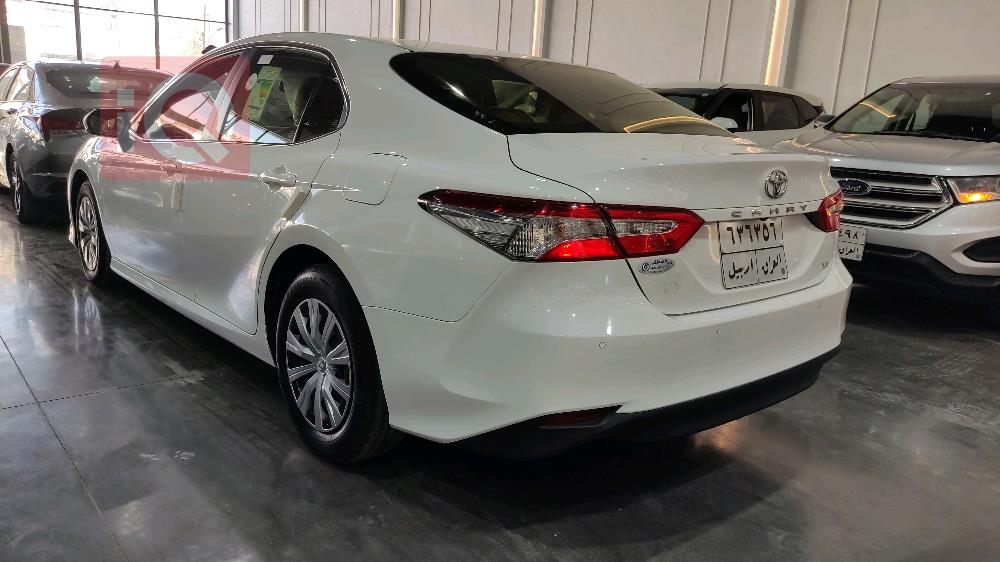 تۆیۆتا کامری